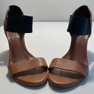 Bernardo Helen Camel Calf Sandals